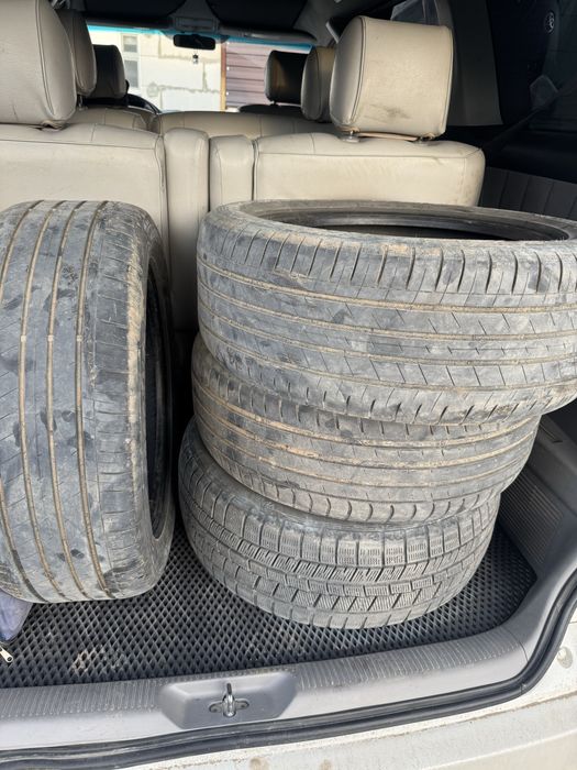 Продам летние шины 215.55.r17