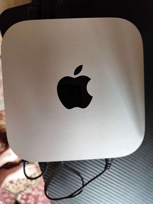 Неттоп Apple MAC mini M4 + подставка QWIIZLAB