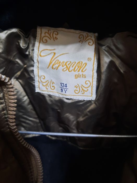 Куртка сатылады, 9 жастагы кызга