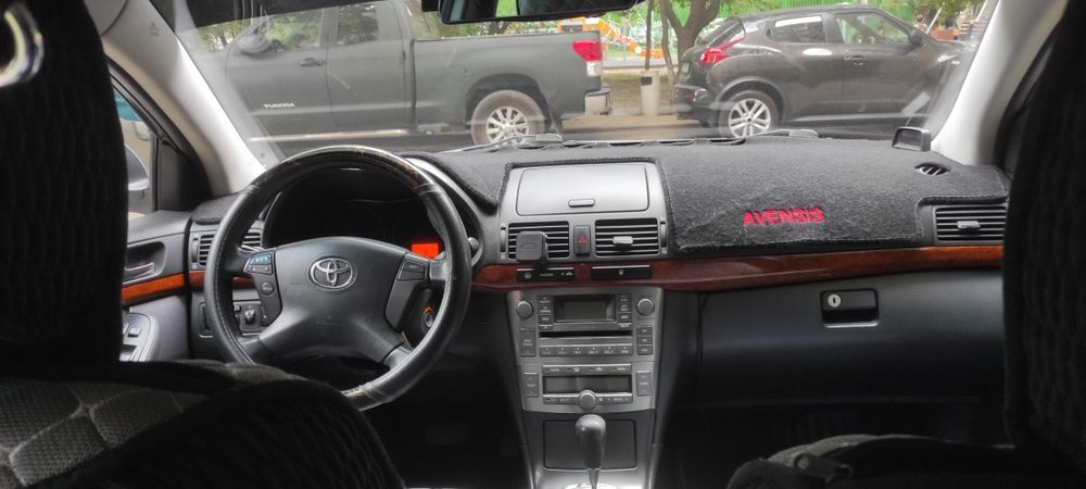 Продам автомобиль Тойота Авенсис