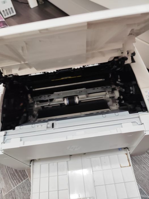 Продаю HP LaserJet Pro M102a