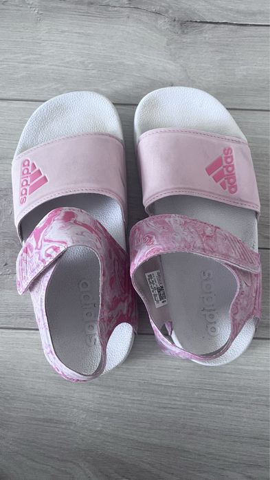 Маратонки за момиче adidas ,сандали adidas