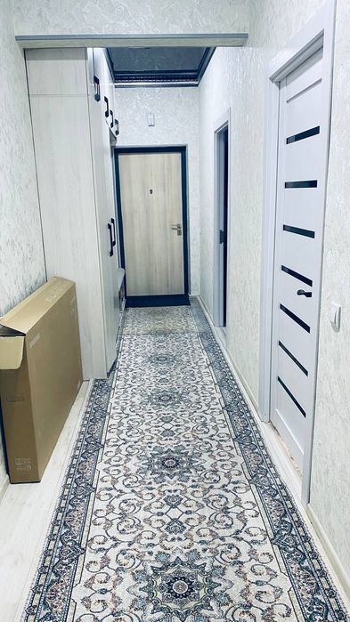 Kvartira arenda sheriklikka 2 ta qiz olamiz. Manzil Sergili 3 bekatga