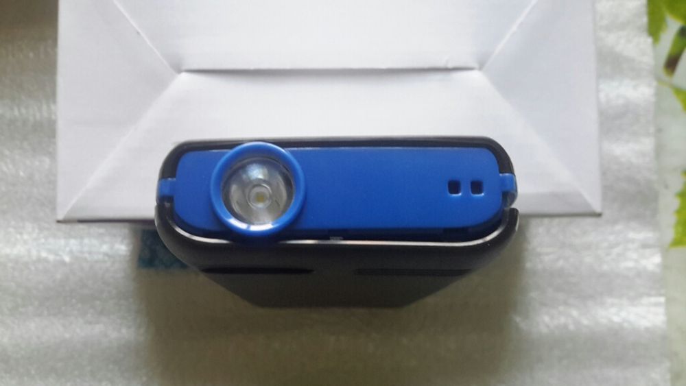 Мобильный телефон с функцией Power banka