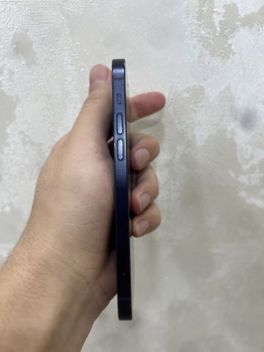 iPhone 12 ochilmagan usta kormagan 1 oy garantiya