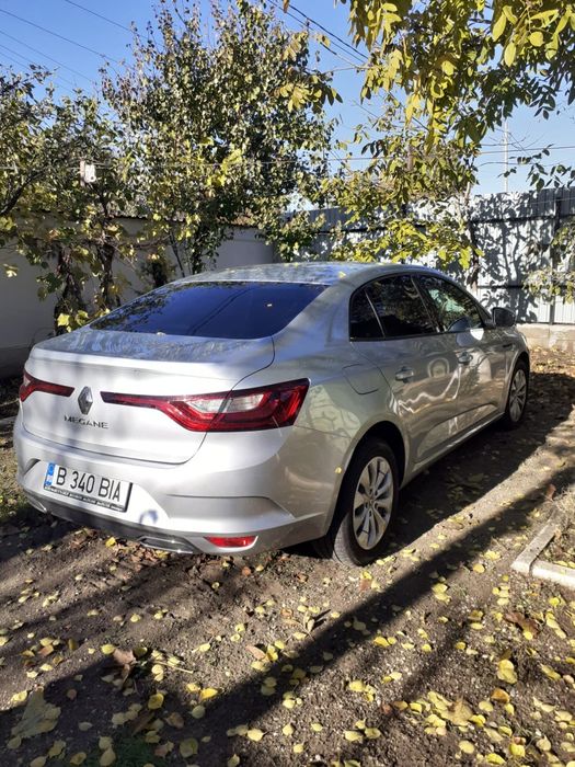 Vând Renault Megane Sedan life