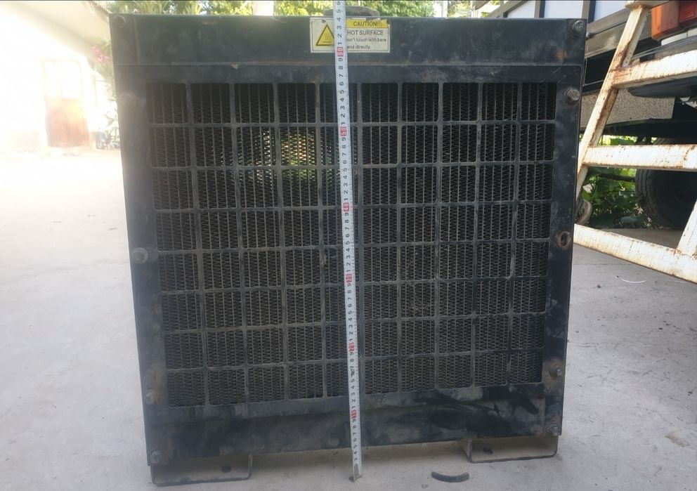 Radiator generatordan yechilgan