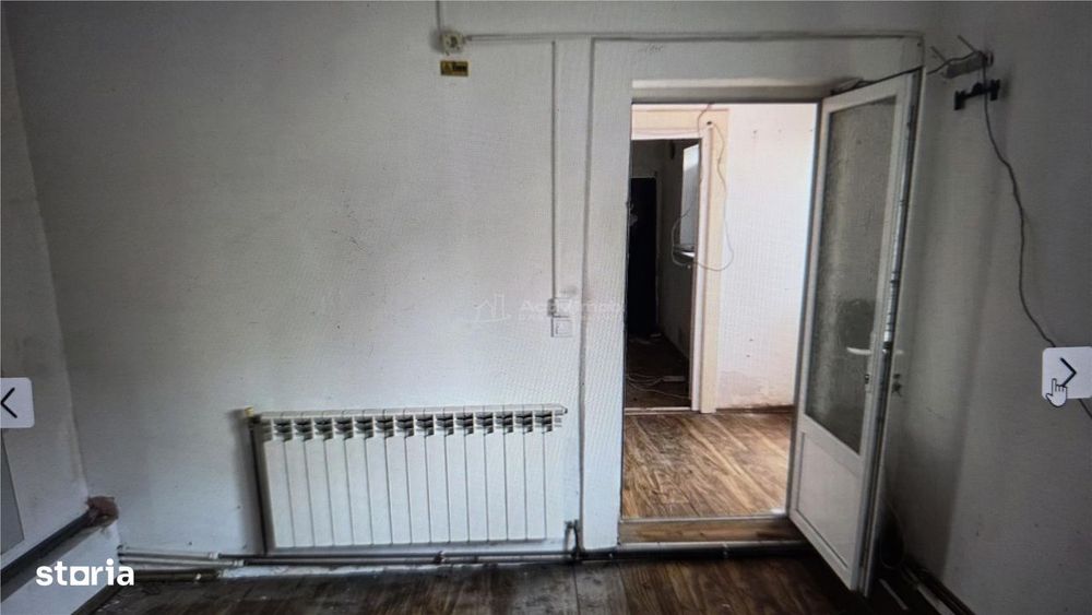 Casa batraneasca, teren 181 mp - zona centrala