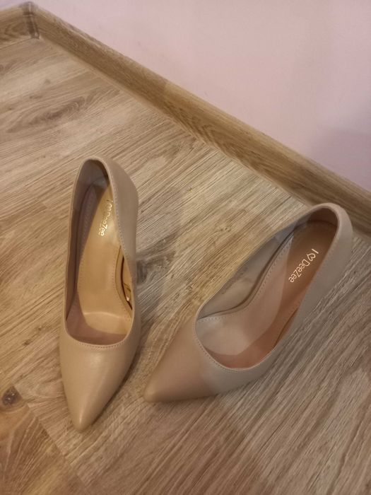 Високи обувки Deezee