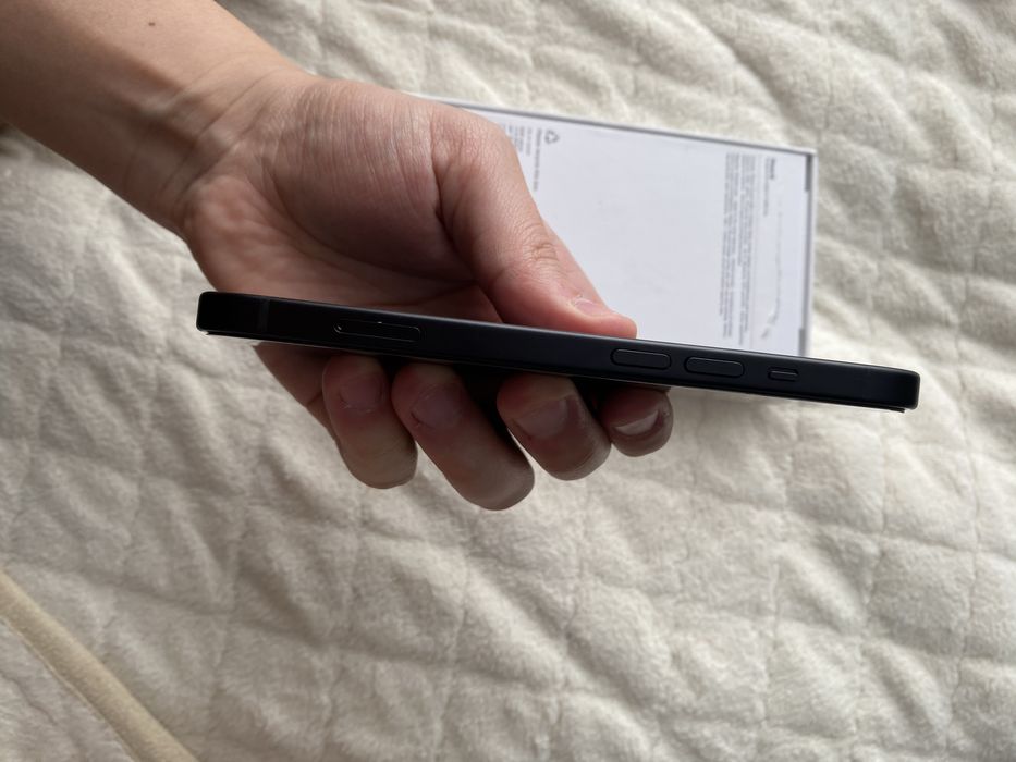 Iphone 15 256g. Продаю срочно