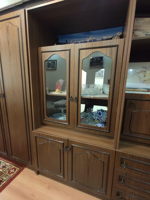 Стенка спальный гарнитур