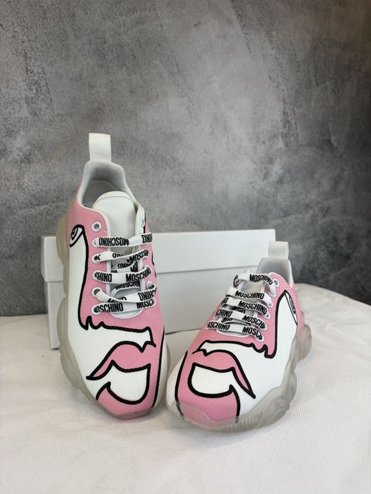 Moschino bubble snekares