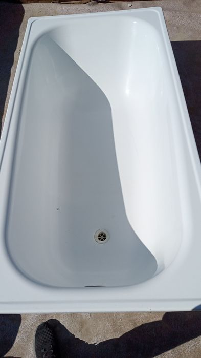 Продам ванну в хорошем состаяний