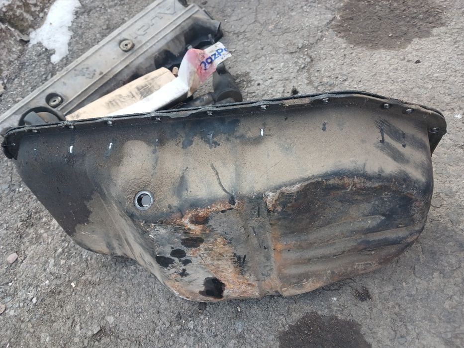 Поддон двигателя Ауди А6 двигатель ААТ дизель