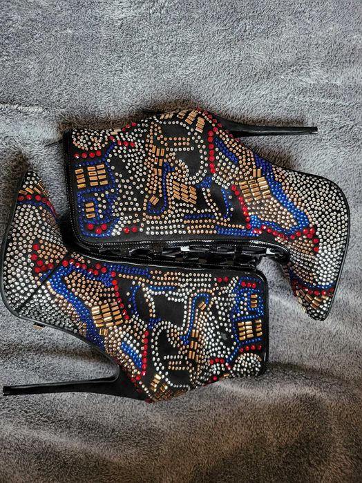 Луксозни боти/ дамски обувки 38 номер