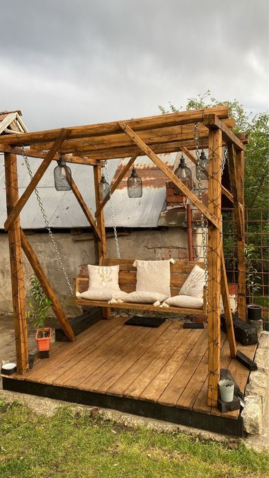 Balansoar din lemn, stil rustic la comanda!