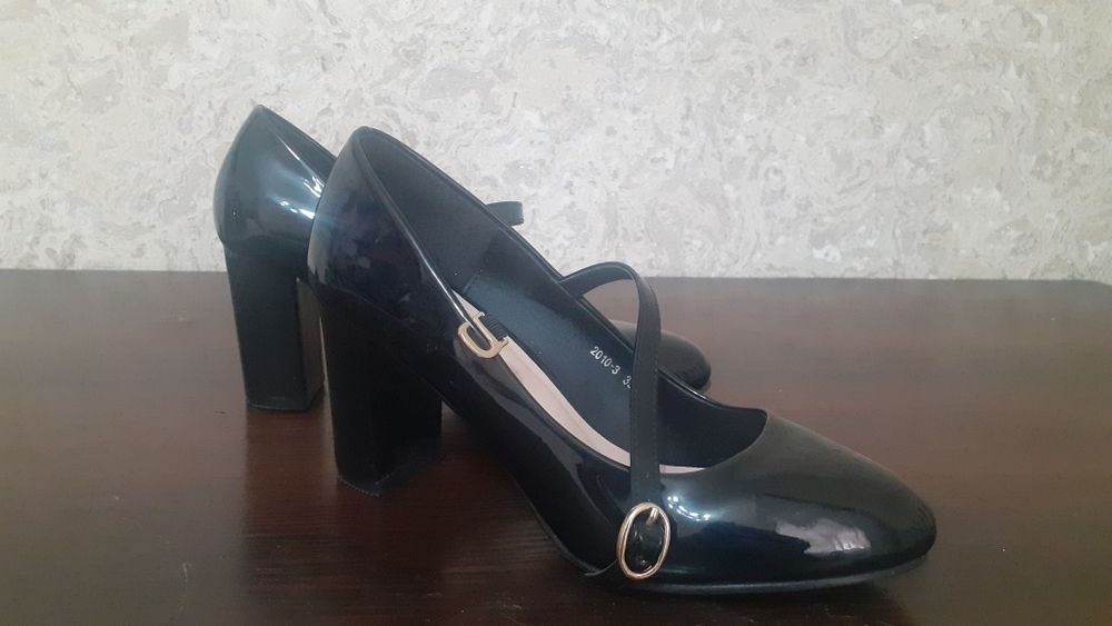 Лакированные туфли