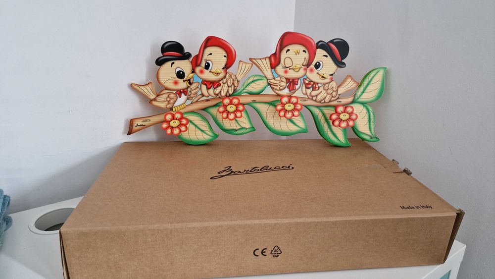 Cuier pentru copii, balerine, gargarite, albinute, catel si pisica