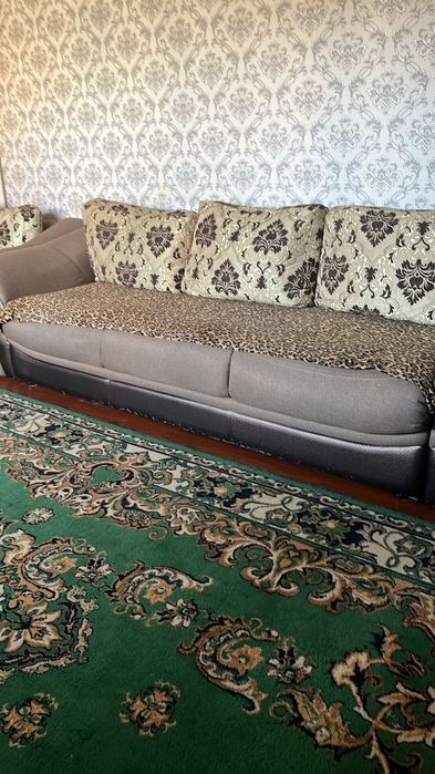 Екі диван сатылады