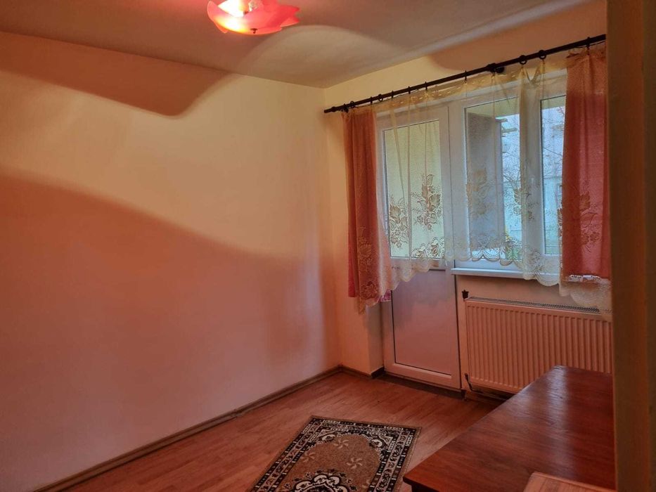 Apartament 2 camere, Parter + Boxă, Bloc Izolat - Sighet, 1 Mai