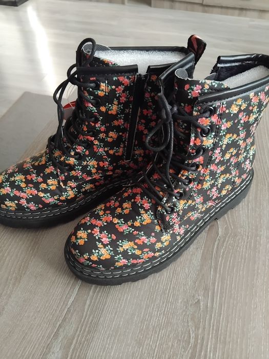 Дамски боти, ботуши на цветя