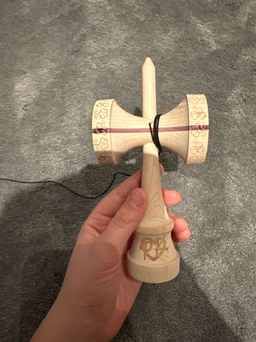 Kendama passion collab cu higgs noua