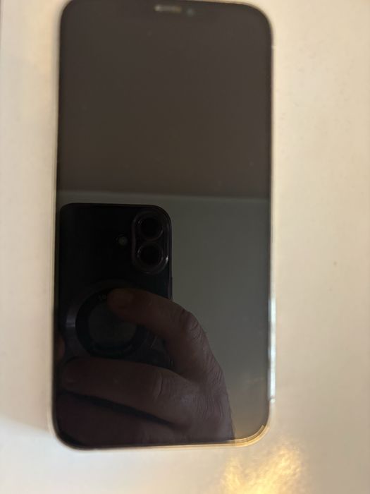 Iphone 12 pro  alb