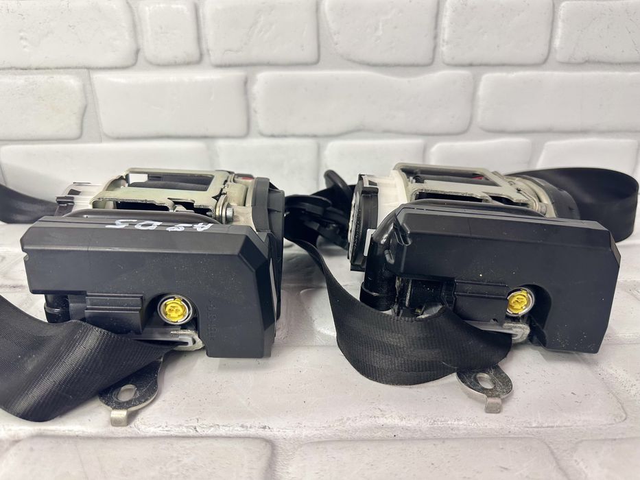 Предни колани AUDI A8 D5 0589P1000799