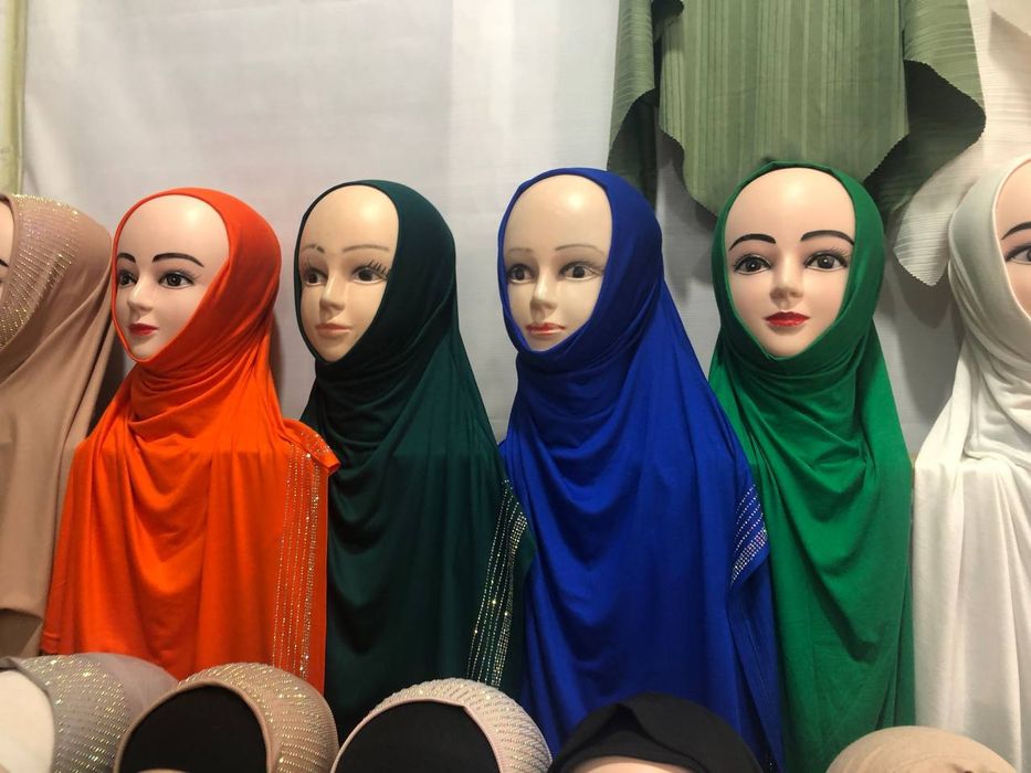 Hijobli uchun ro'mol