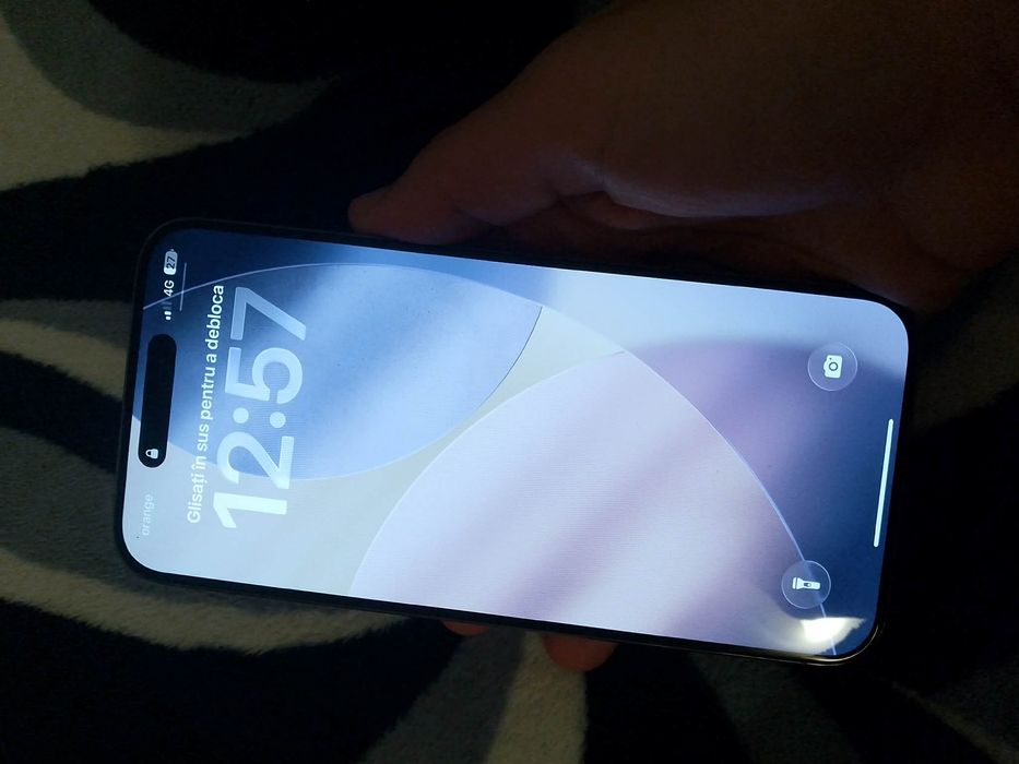 Vand Iphone 15 pro max neverlok