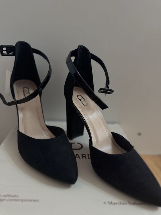 Продаются женские туфли 37 размера