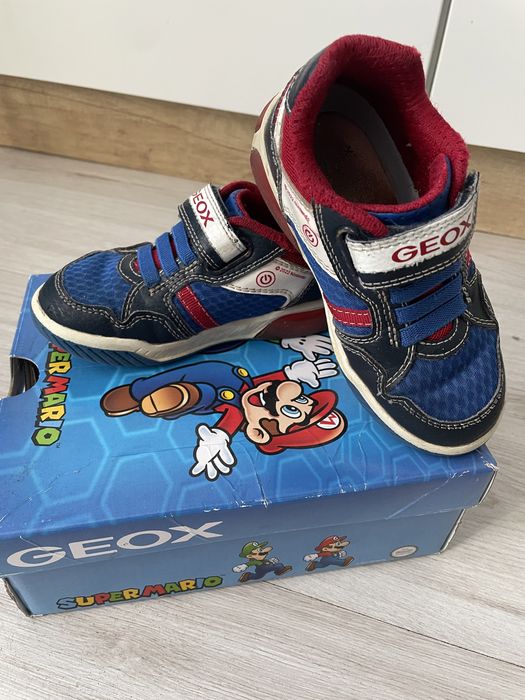 Детски светещи обувки Geox №26