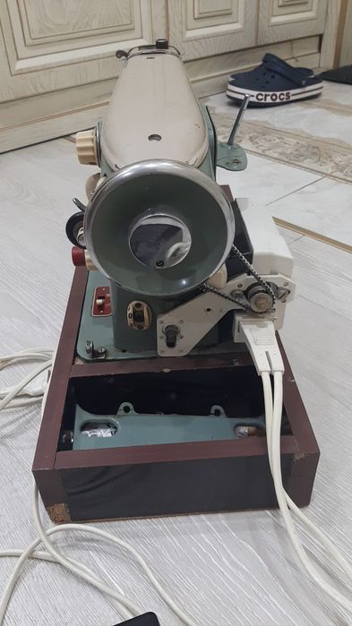 Швейная машина Lada 236-1