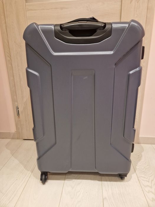 Чисто нов  куфар на Samsonite - 76 см