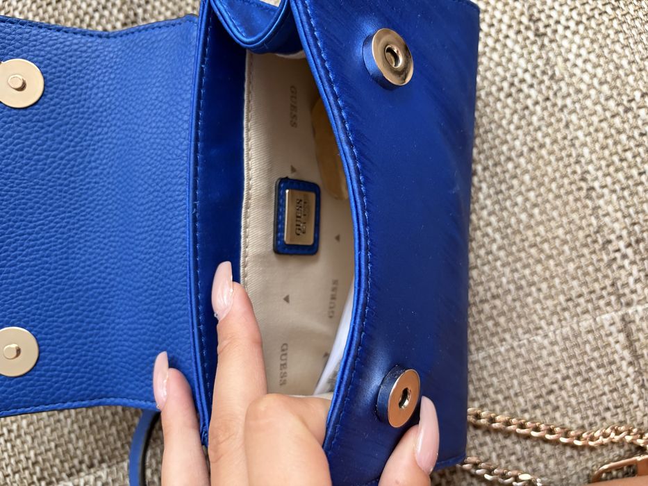 Оригинална чанта Guess