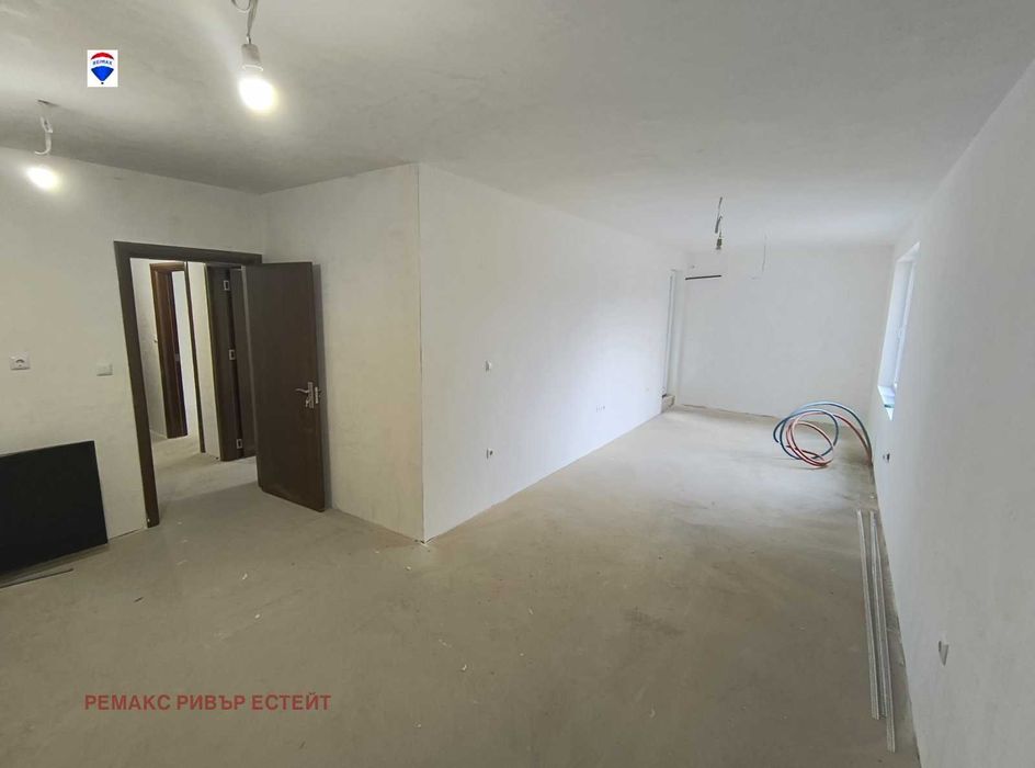 Продава се Тристаен апартамент в Русе, Център - 102 кв.м за 1588 €/кв.м - Снимка #1