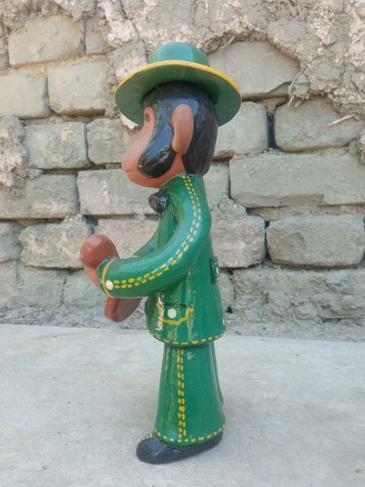 Срочно продам статуэтку