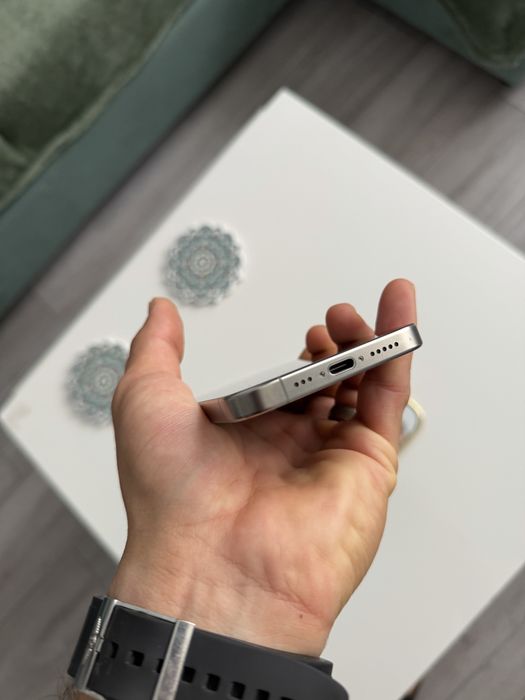 Apple iPhone 15 Pro  | Titanium Grey