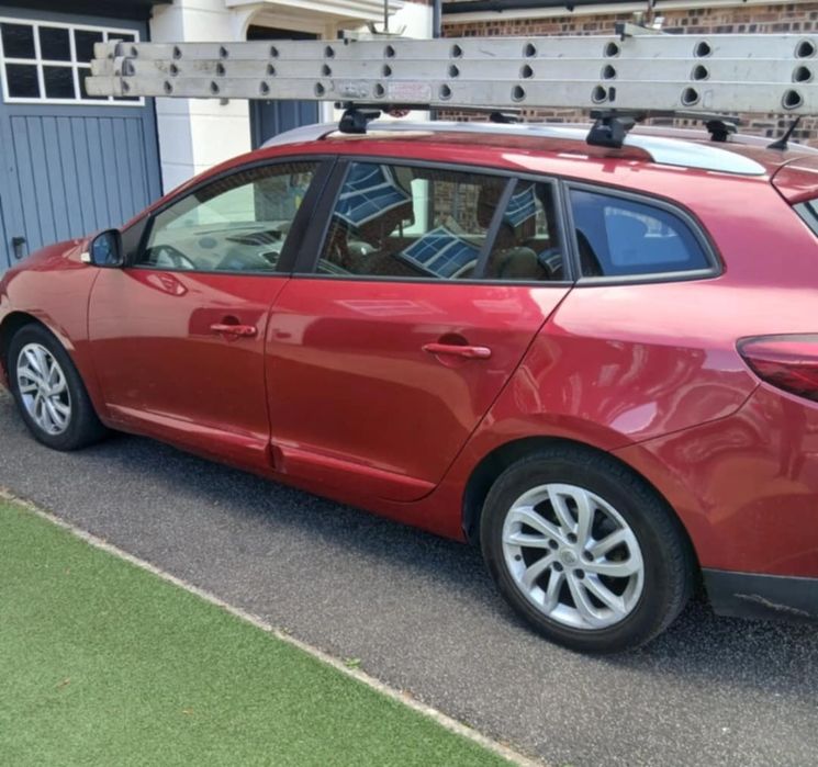 Usa stanga spate megane 3 combi an 2015