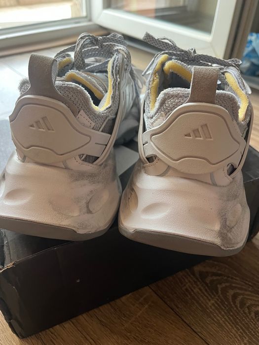 Adidas маратонки