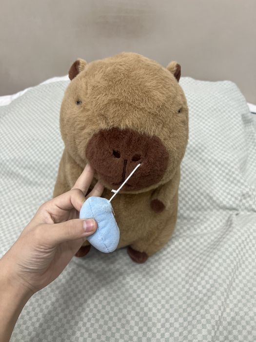 плюшевая игрушка капибара, с соплёй, б/у