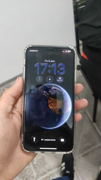 Iphon 11 pro max sotilad