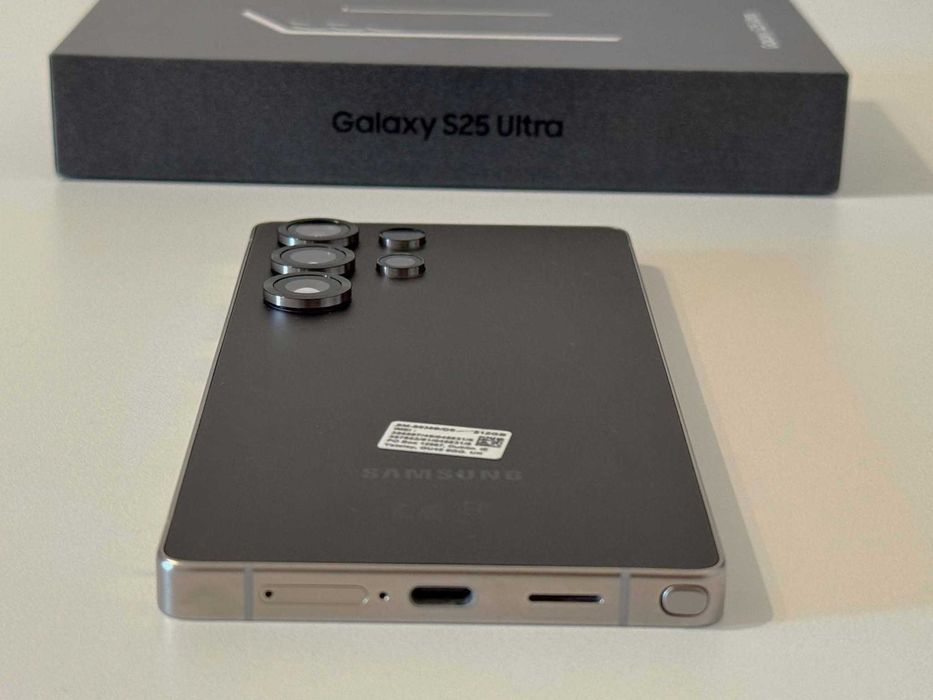 Бартер! Гаранция! Като НОВ! Samsung Galaxy S25 Ultra 512/12GB Titanium Black
