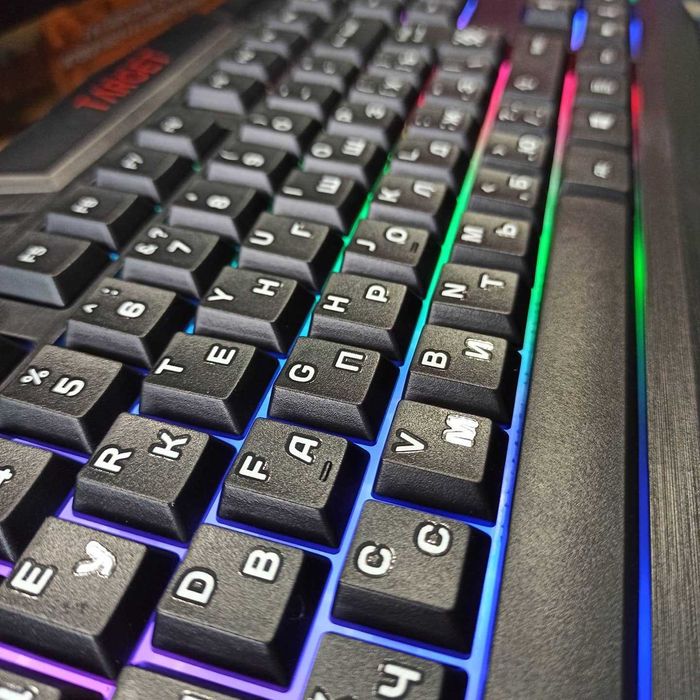 продам новый игровой набор 4 в 1 Defernder MKP-350 TARGET