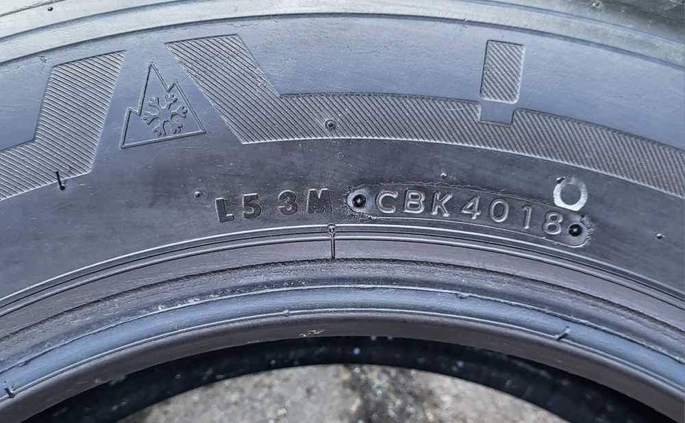 Set 2buc 205/65 R16C 107/105T Bridgestone Blizzak W810 M+S iarnă