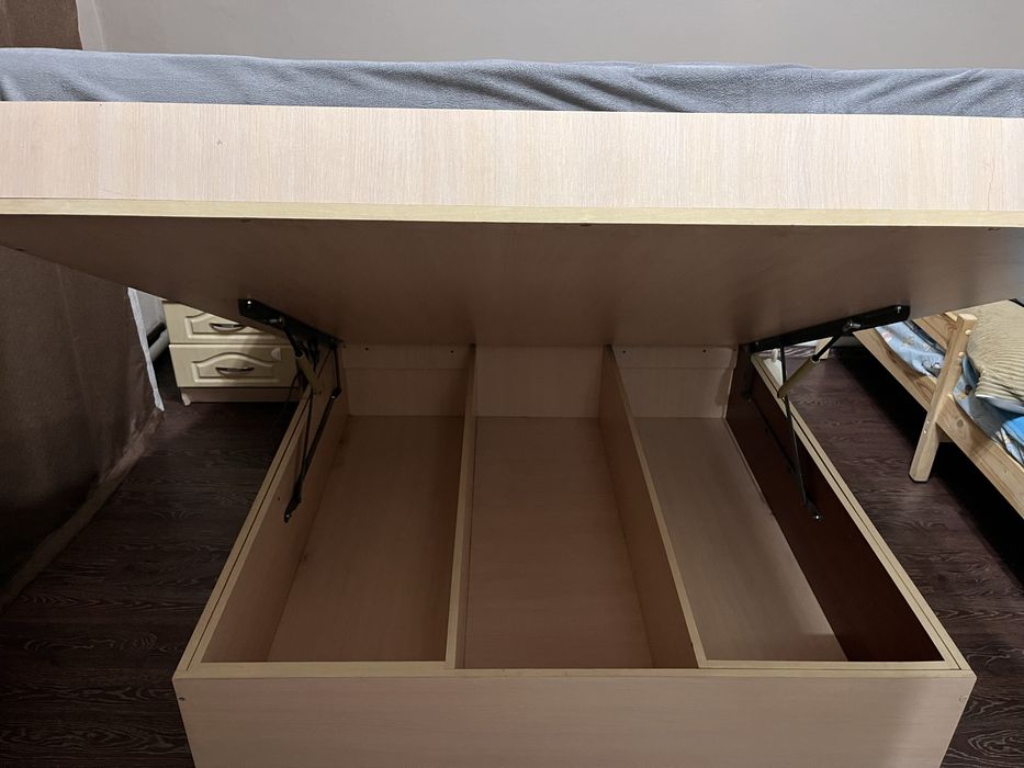 Продам кровать 180*200