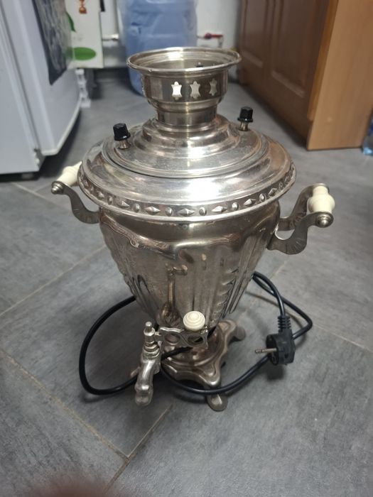 Продам чайник -самовар
