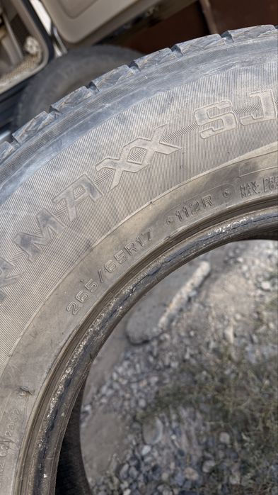 Продаю шины DUNLOP