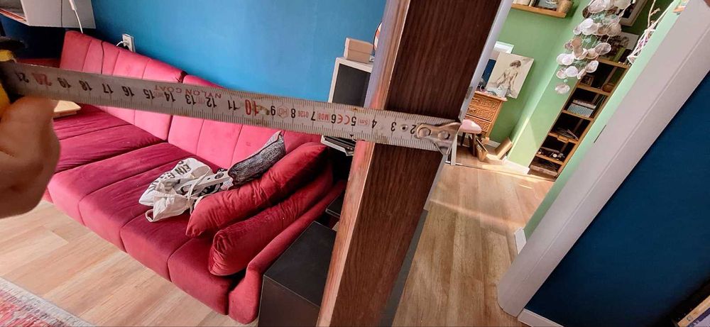 Налично е само крилото с витража, цена 50 лева без коментар.