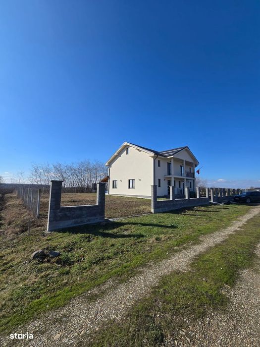 Video | Duplex Modern 2023 la 13 km de Satu Mare – Liniste, Natura